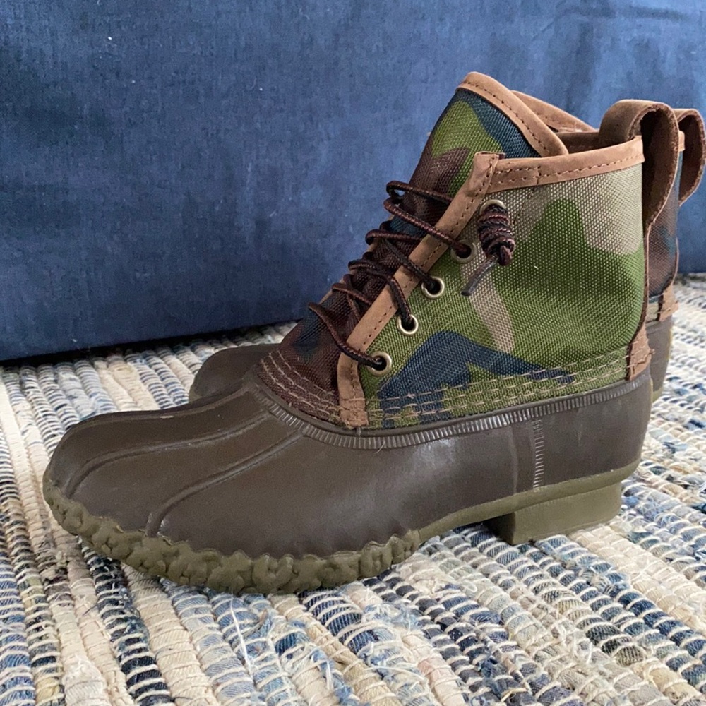 Bean Boots 🥾 Camo. Kids size 3 brand new unique pattern!